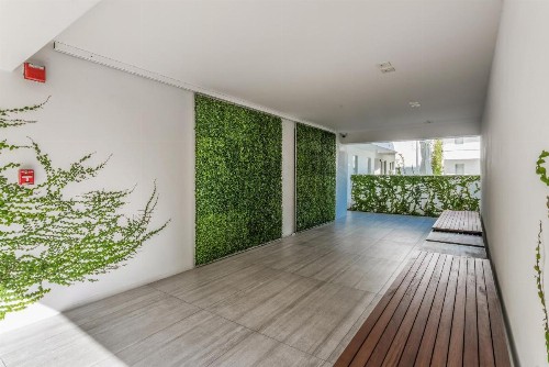 Beach Haus Key Biscayne Contemporary Apartments - image 12