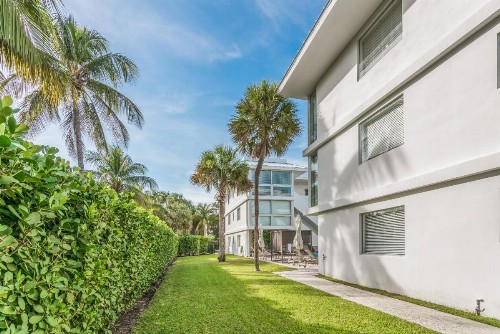Beach Haus Key Biscayne Contemporary Apartments - image 22
