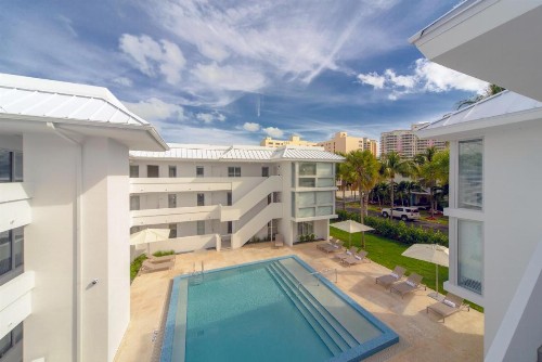 Beach Haus Key Biscayne Contemporary Apartments - image 23