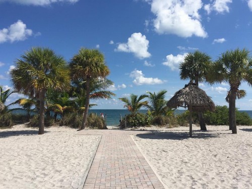 Beach Haus Key Biscayne Contemporary Apartments - image 25
