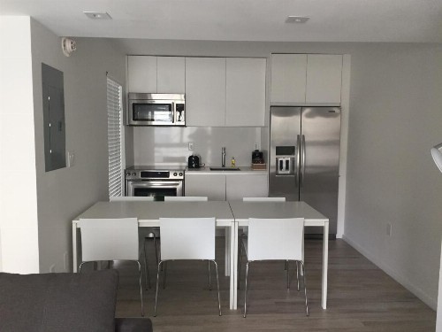 Beach Haus Key Biscayne Contemporary Apartments - image 40