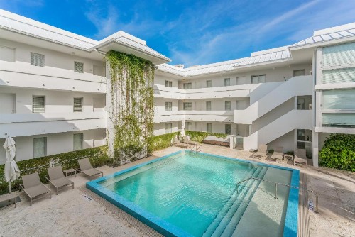 Beach Haus Key Biscayne Contemporary Apartments - image 48