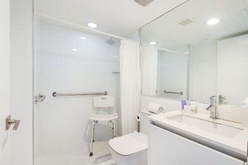 Beach Haus Key Biscayne Contemporary Apartments - image 6