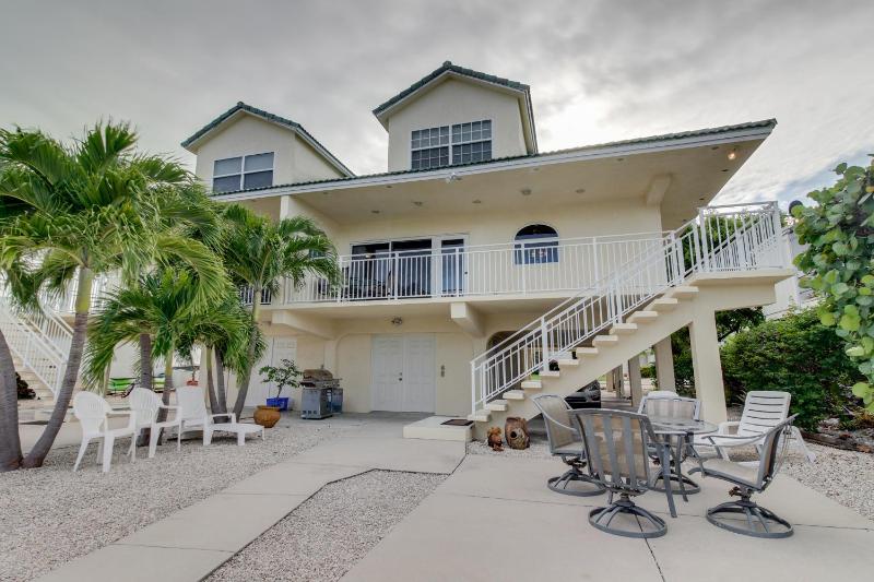 Captain's Haven - main image