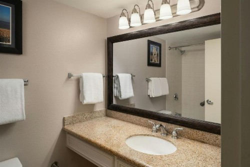 Courtyard by Marriott Key Largo - image 26