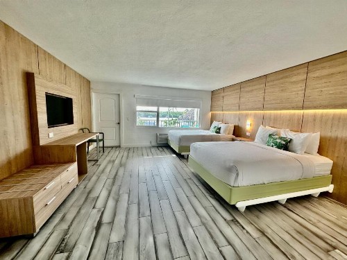 Gilbert's Resort - image 2