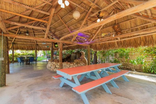 Sunset Cove Beach Resort - image 20
