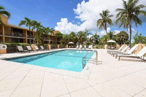 Hampton Inn Key Largo - image 2
