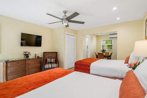 Bay Harbor Lodge - image 19
