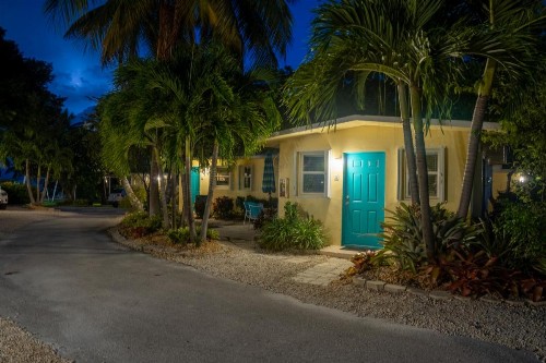 Bay Harbor Lodge - image 24