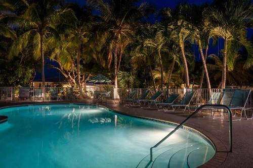 Bay Harbor Lodge - image 28