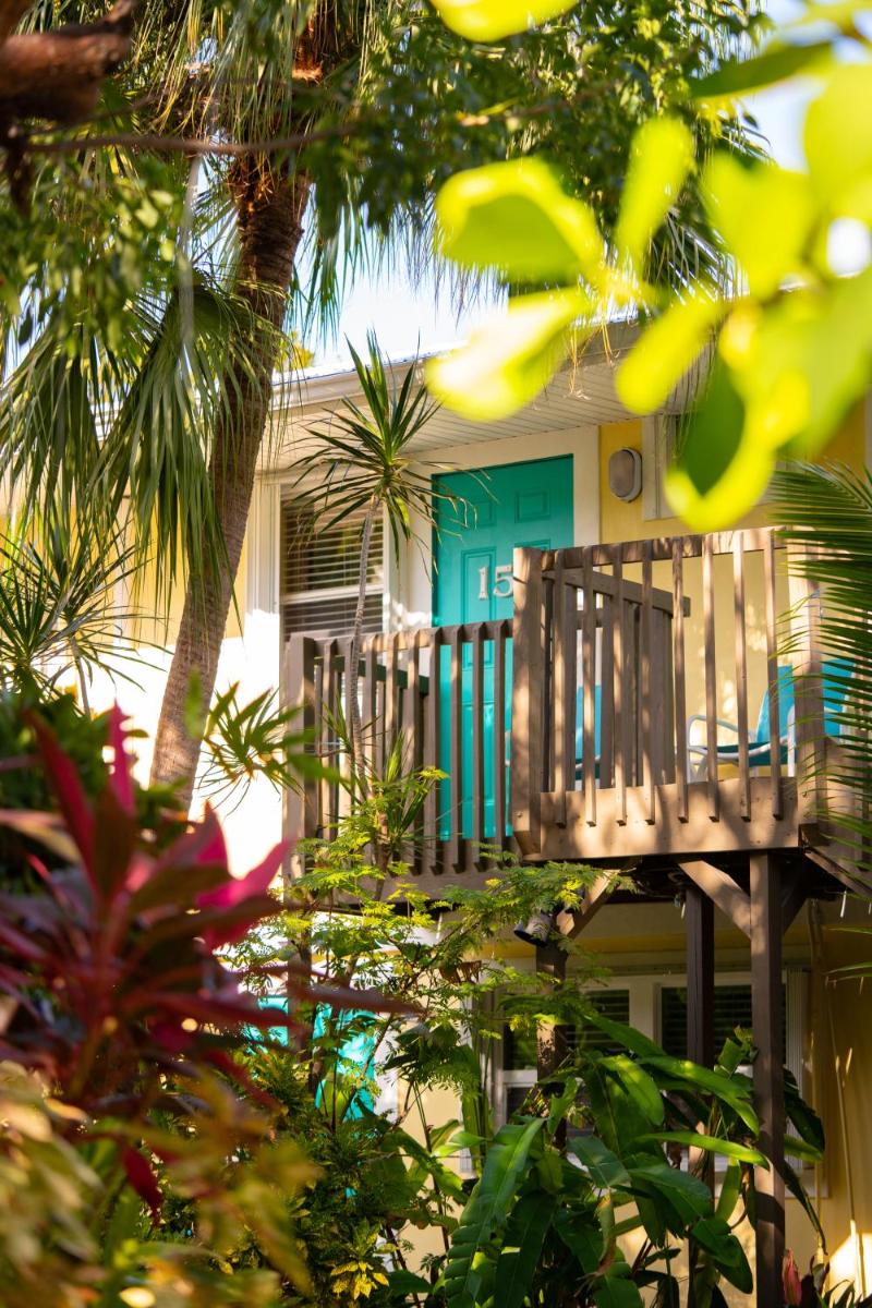Bay Harbor Lodge - image 4