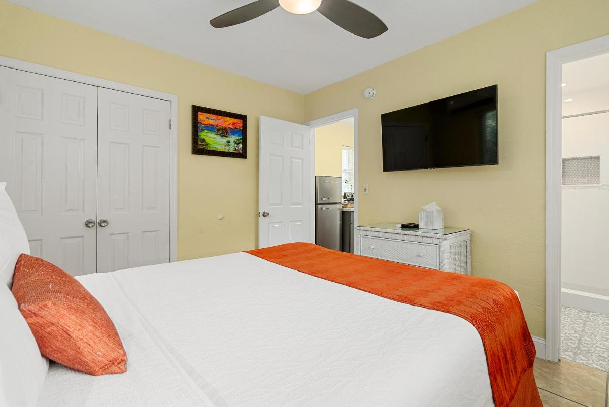 Bay Harbor Lodge - image 7