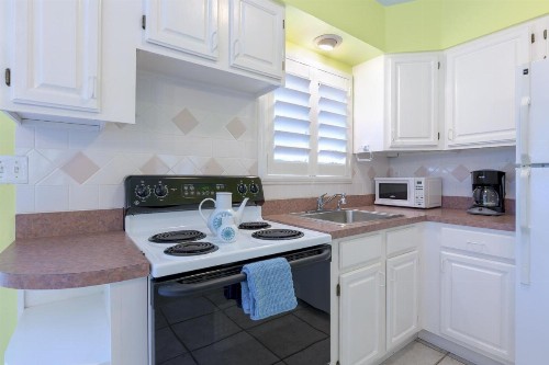 Kona Kai Resort and Gallery - image 35