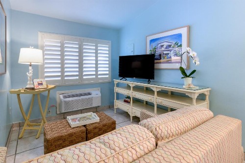 Kona Kai Resort and Gallery - image 40