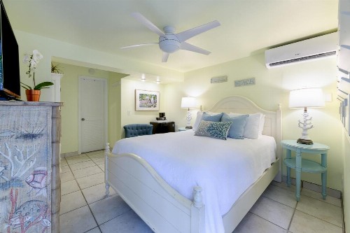 Kona Kai Resort and Gallery - image 48
