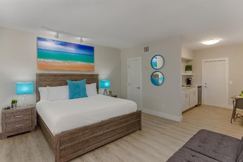 Drift Hotel - image 22