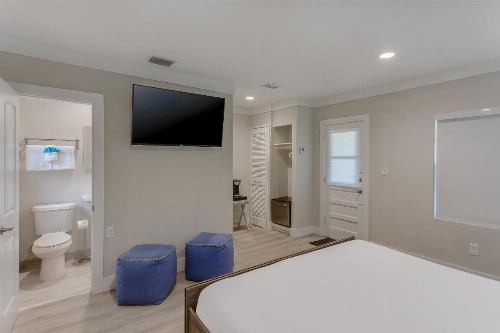 Drift Hotel - image 26