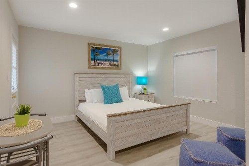 Drift Hotel - image 38