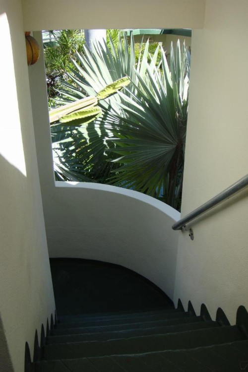 El Patio Motel - image 23