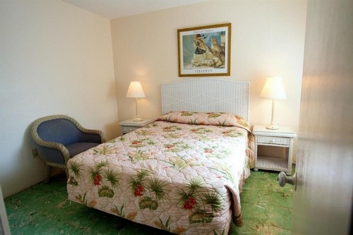 El Patio Motel - image 32