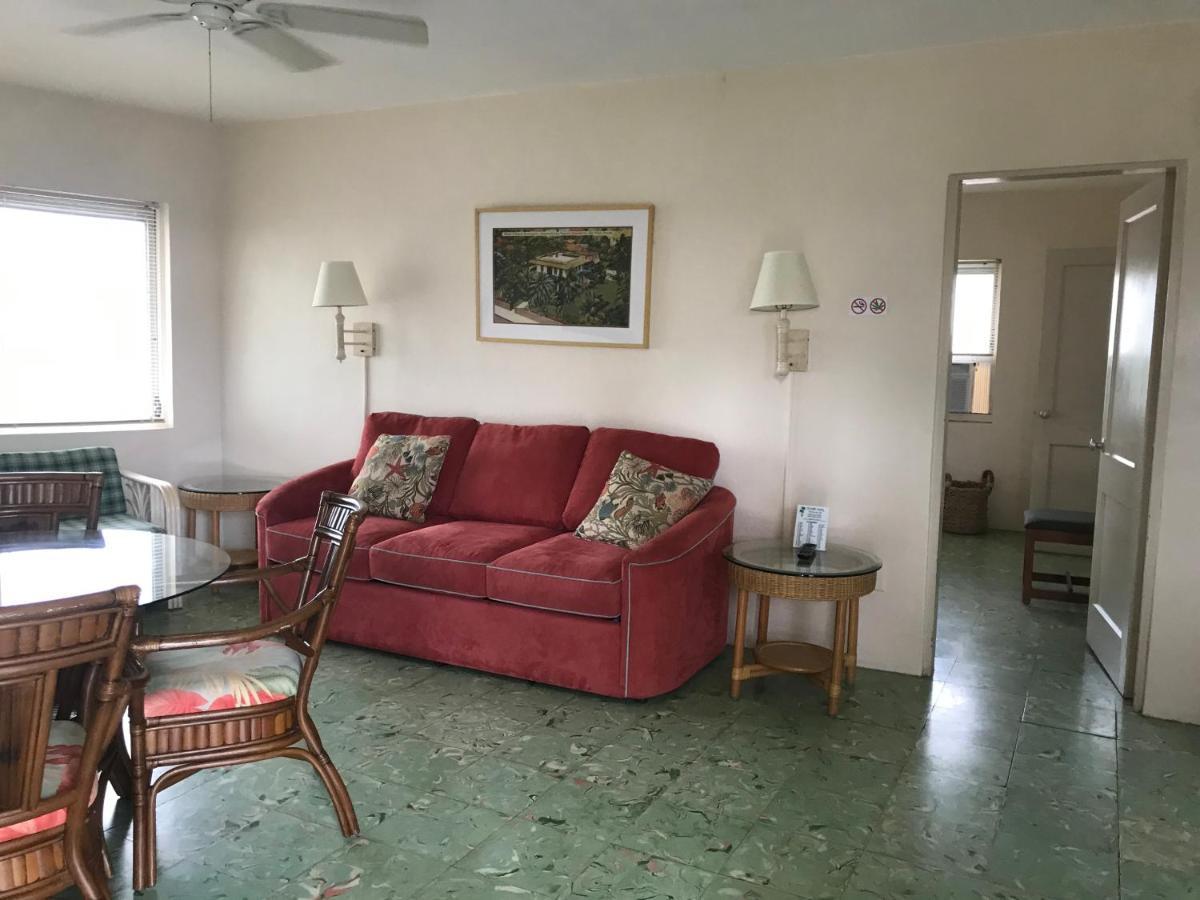El Patio Motel - image 7