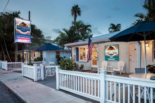 Southwinds Motel - image 13