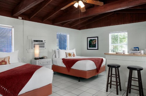 Southwinds Motel - image 23