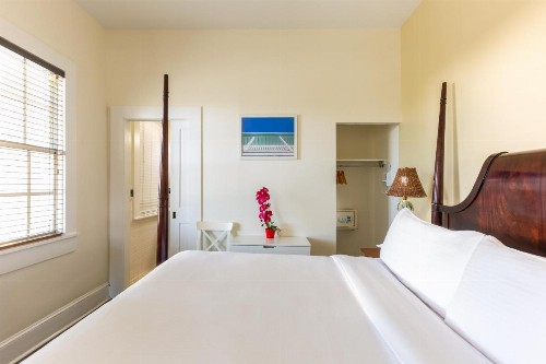 Southernmost Inn Adult Exclusive - image 23