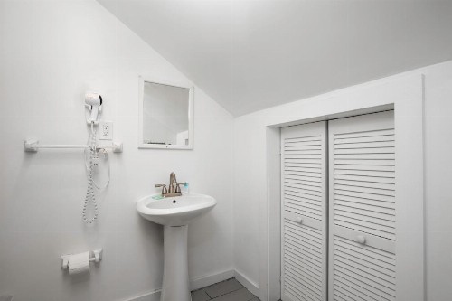 Southernmost Inn Adult Exclusive - image 50