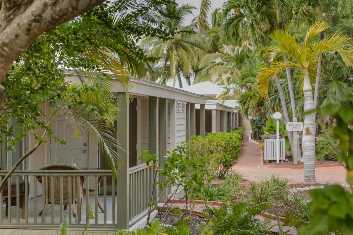 Coconut Mallory Resort and Marina - image 4