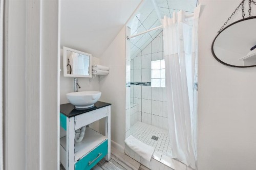 Wicker Guesthouse - image 5