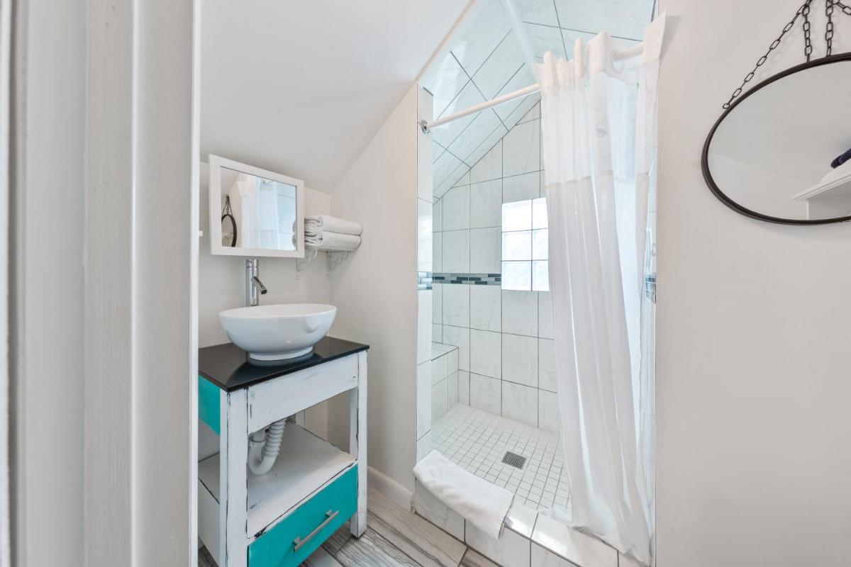 Wicker Guesthouse - image 5