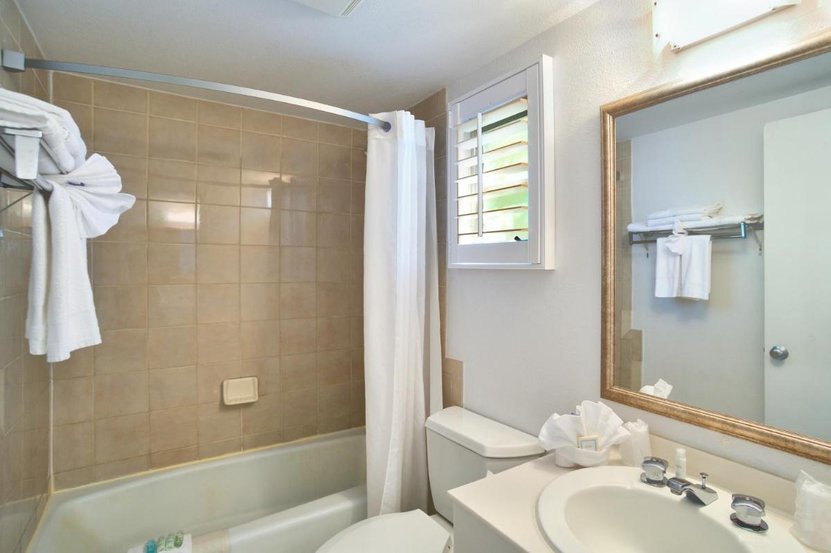 Blue Marlin Motel - image 7