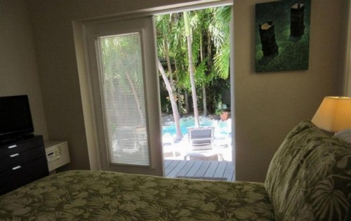 Suite Dreams Inn by the Beach - image 34