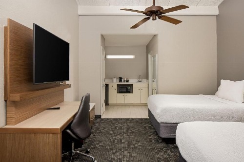 Courtyard by Marriott Key West Waterfront - image 4