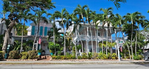 The Palms Hotel - image 11