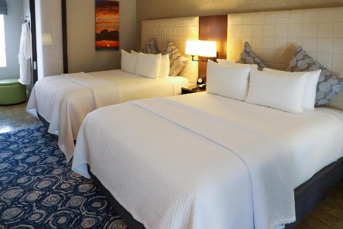 Almond Tree Inn - image 43