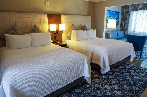 Almond Tree Inn - image 44