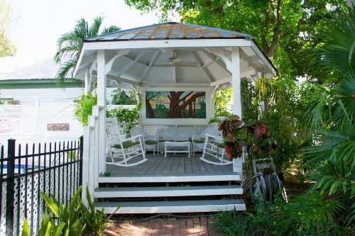 Duval House Bed and Breakfast - image 11