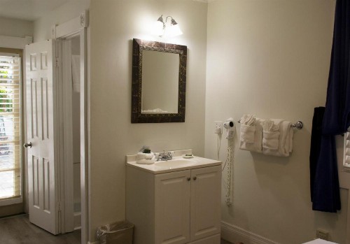 Duval House Bed and Breakfast - image 34