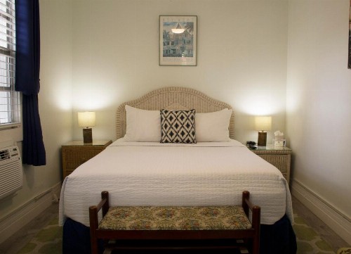 Duval House Bed and Breakfast - image 36