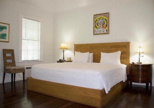Duval House Bed and Breakfast - image 43