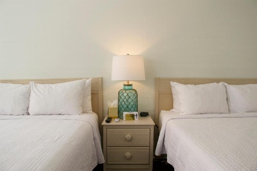 Duval House Bed and Breakfast - image 6