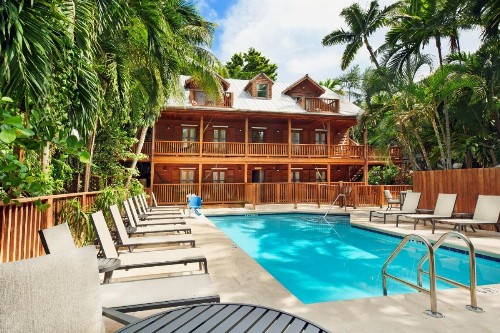 Island City House - image 1