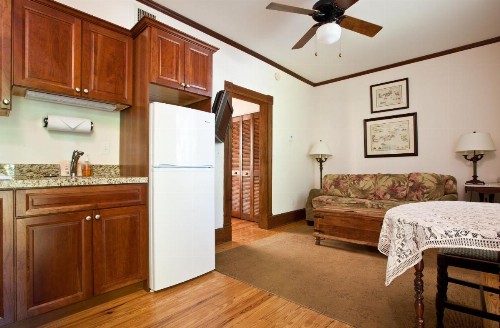 Island City House - image 27