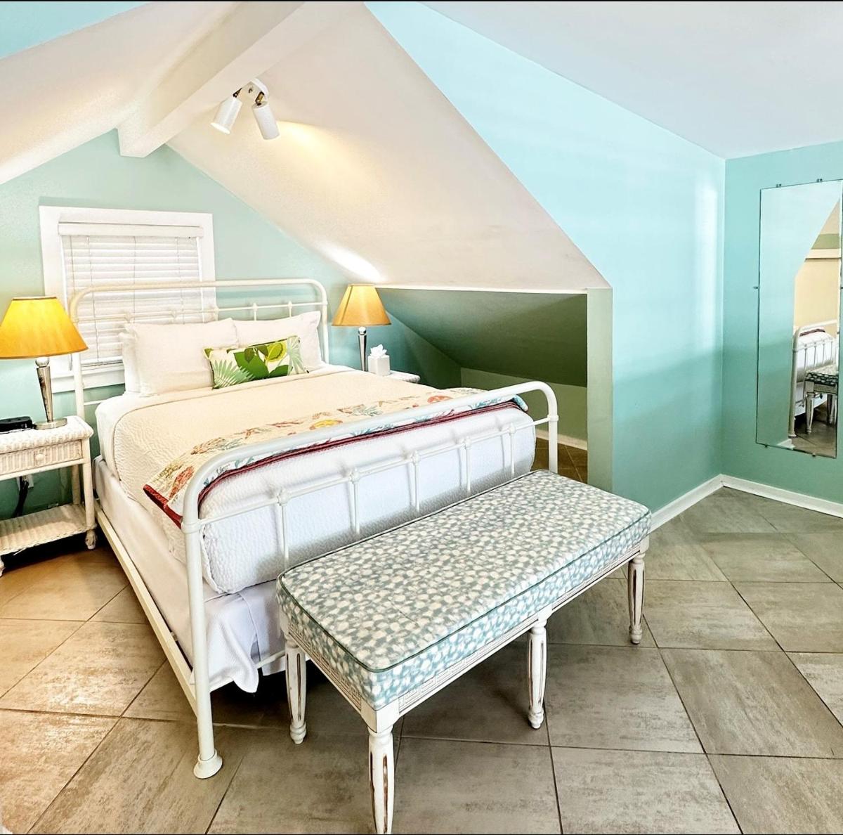 Westwinds Inn - image 2