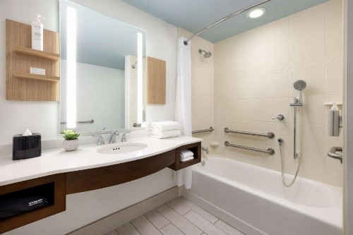 Hilton Garden Inn Key West / The Keys Collection - image 44