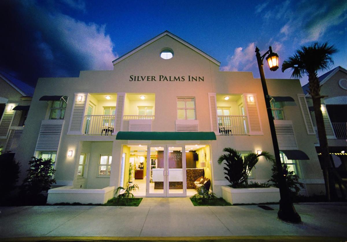 Silver Palms Inn - main image