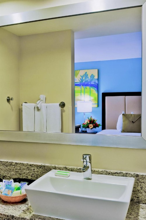 Silver Palms Inn - image 27